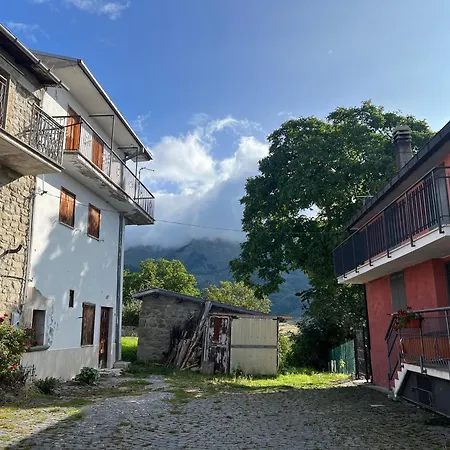 Apartment Turistico Casa Di Luca E Vale *